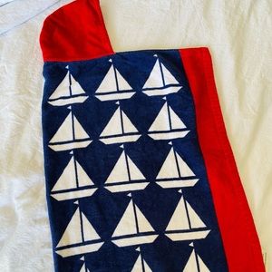 POTTERY BARN KIDS Hooded Towel